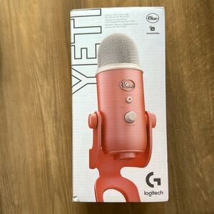 YETI
Multi-Pattern USB Microphone with Blue VO!CE